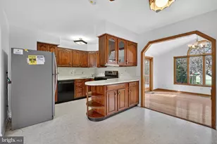 402 Glenmont Ave, Glen Burnie, MD 21061 - Photo 30