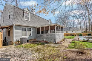 1609 Earlham Ave, Crofton, MD 21114 - Photo 4