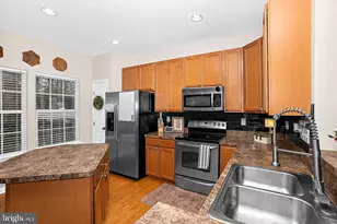 938 Hopkins Cor, Glen Burnie, MD 21060 - Photo 6