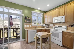 3244 Thames Ln, Laurel, MD 20724 - Photo 8