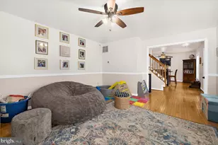 7665 Cedar Dr, Pasadena, MD 21122 - Photo 8