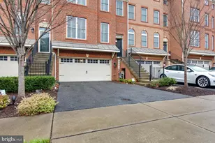 8526 Pine Springs Dr, Severn, MD 21144 - Photo 4