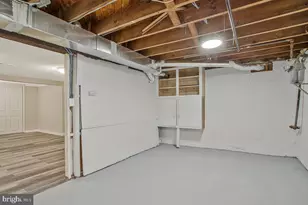 119 W Edgevale Rd, Baltimore, MD 21225 - Photo 30