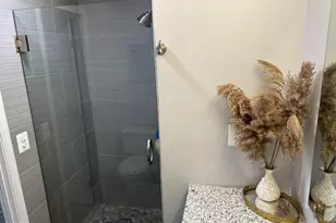 7703 Dover Rd, Glen Burnie, MD 21060 - Photo 12