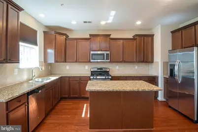 813 Glenside Way, Glen Burnie, MD 21060 - Photo 4