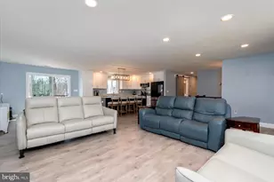 819 Elm Dr, West River, MD 20778 - Photo 8