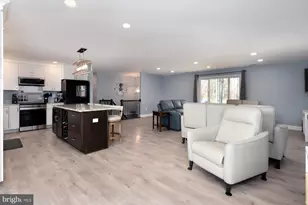 819 Elm Dr, West River, MD 20778 - Photo 6