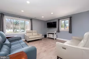 819 Elm Dr, West River, MD 20778 - Photo 10