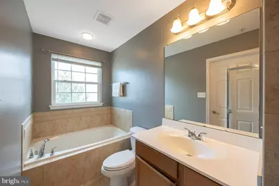 915 Hopkins Corner, Glen Burnie, MD 21060 - Photo 18