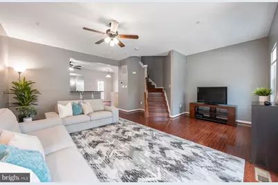 915 Hopkins Corner, Glen Burnie, MD 21060 - Photo 14