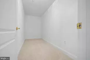 906 Perry Landing Ct, Annapolis, MD 21401 - Photo 36