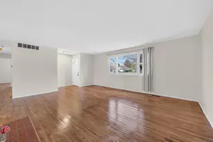 3397 Fountain Green S, Laurel, MD 20724 - Photo 4