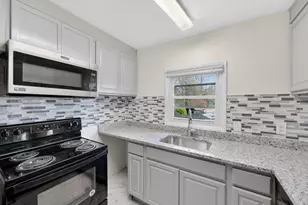 3397 Fountain Green S, Laurel, MD 20724 - Photo 8