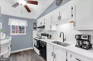 7903 Mansion House Xing Crossing, Pasadena, MD 21122 - Photo 8