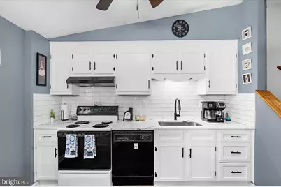 7903 Mansion House Xing Crossing, Pasadena, MD 21122 - Photo 10