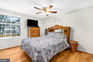 7903 Mansion House Xing Crossing, Pasadena, MD 21122 - Photo 14