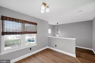 2435 Vineyard Ln, Crofton, MD 21114 - Photo 6