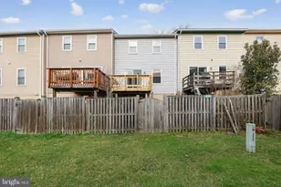 2435 Vineyard Ln, Crofton, MD 21114 - Photo 26