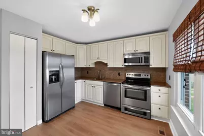 2435 Vineyard Lane, Crofton, MD 21114 - Photo 4