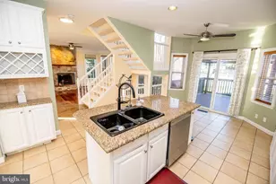 1610 Clarks Ct, Crofton, MD 21114 - Photo 6