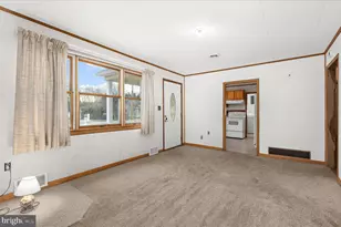 106 Disney Ave, Pasadena, MD 21122 - Photo 6