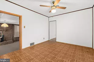 106 Disney Ave, Pasadena, MD 21122 - Photo 10