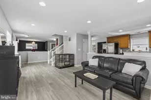 7662 Pine Haven Dr, Pasadena, MD 21122 - Photo 10