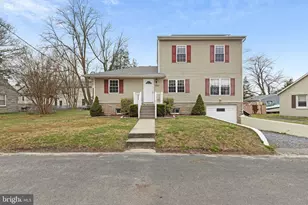 7662 Pine Haven Dr, Pasadena, MD 21122 - Photo 30