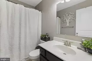 7662 Pine Haven Dr, Pasadena, MD 21122 - Photo 16