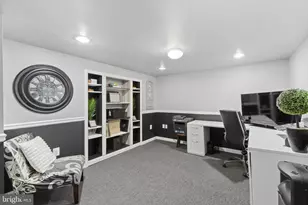 7662 Pine Haven Dr, Pasadena, MD 21122 - Photo 24