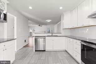 1472 Lowell Ct, Crofton, MD 21114 - Photo 10