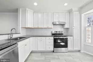 1472 Lowell Ct, Crofton, MD 21114 - Photo 8