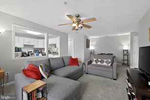 2456 Apple Blossom Ln, Odenton, MD 21113 - Photo 4