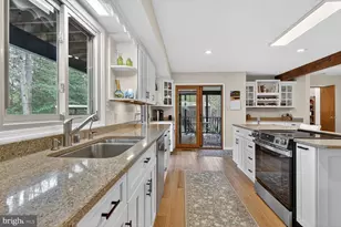 1585 Marco Dr, Pasadena, MD 21122 - Photo 16