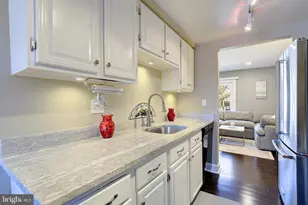 1710 Aberdeen Cir, Crofton, MD 21114 - Photo 8