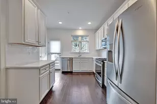 2732 Wessex Cir, Hanover, MD 21076 - Photo 2