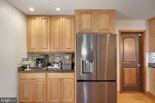 806 N Shore Dr, Glen Burnie, MD 21060 - Photo 8