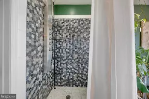 806 N Shore Dr, Glen Burnie, MD 21060 - Photo 36