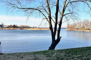 1346 Cox Cove Ct, Baltimore, MD 21226 - Photo 2