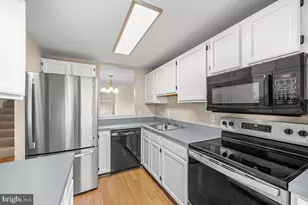 144 Forests Edge Pl, Laurel, MD 20724 - Photo 4