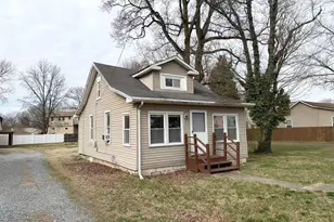 8224 Fort Smallwood Rd, Baltimore, MD 21226 - Photo 2