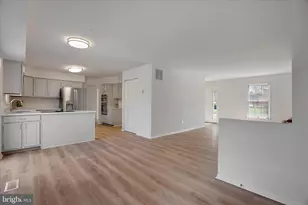 284 Tolstoy Ln, Severna Park, MD 21146 - Photo 2