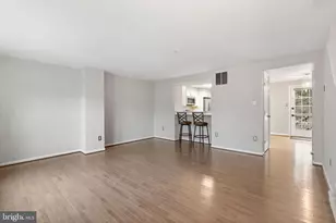 2423 Bolton Ln, Crofton, MD 21114 - Photo 4