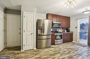 824 Snow Valley Ln, Odenton, MD 21113 - Photo 16