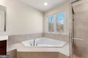 1038 Pultney Ln, Glen Burnie, MD 21060 - Photo 22