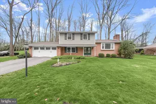 1146 Valley Dr, Pasadena, MD 21122 - Photo 1