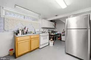 915 1st St, Baltimore, MD 21225 - Photo 16