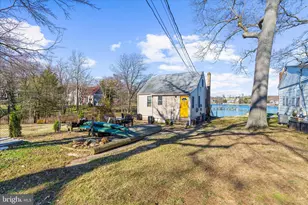 8108 Forest Glen Dr, Pasadena, MD 21122 - Photo 4