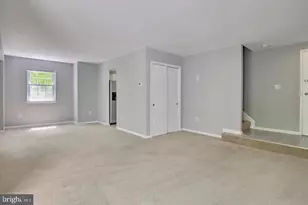 678 Newbridge Ct, Arnold, MD 21012 - Photo 2