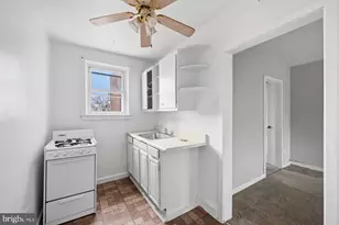 923 1st St, Baltimore, MD 21225 - Photo 30